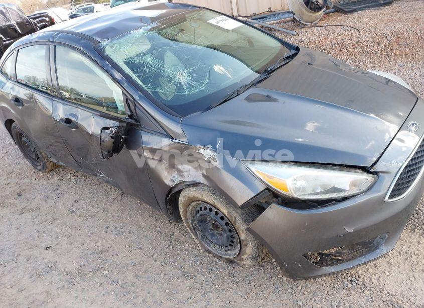 Photo 6 of 2017 Ford Focus S (VIN 1FADP3E26HL242610)