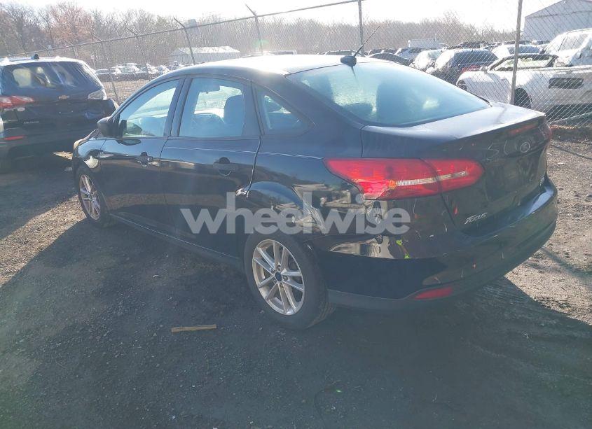 Photo 3 of 2017 Ford Focus S (VIN 1FADP3E26HL335725)