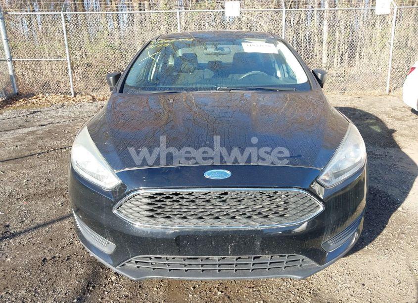 Photo 6 of 2017 Ford Focus S (VIN 1FADP3E26HL335725)