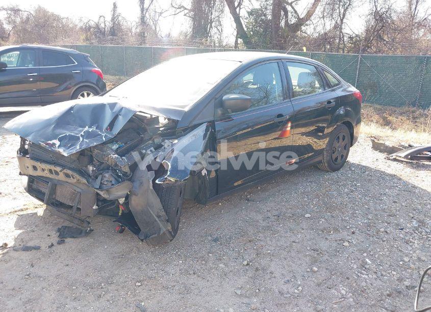 Photo 2 of 2017 Ford Focus S (VIN 1FADP3E26HL338947)