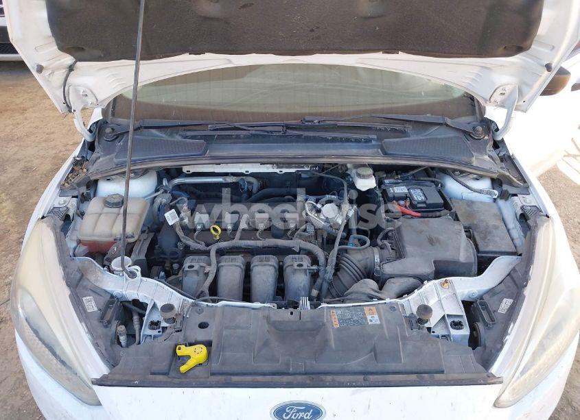Photo 10 of 2018 Ford Focus S (VIN 1FADP3E26JL311964)