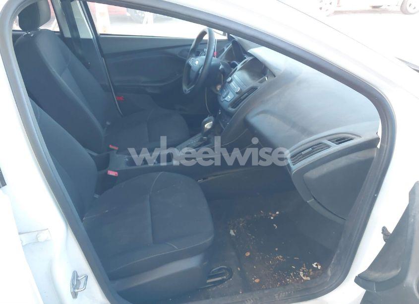 Photo 5 of 2018 Ford Focus S (VIN 1FADP3E26JL311964)