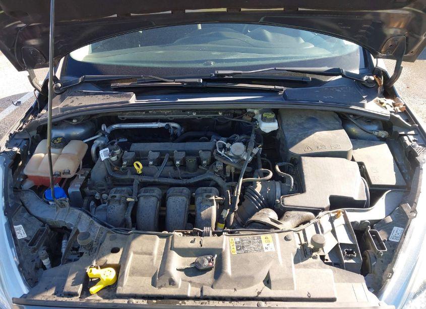 Photo 10 of 2018 Ford Focus S (VIN 1FADP3E26JL322057)