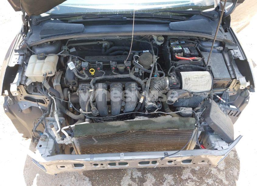 Photo 10 of 2014 Ford Focus S (VIN 1FADP3E27EL183689)