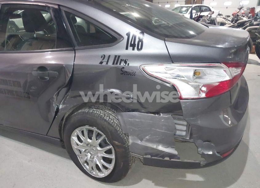 Photo 6 of 2014 Ford Focus S (VIN 1FADP3E27EL215413)