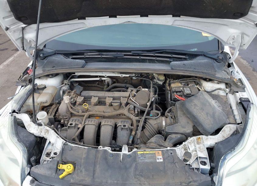 Photo 10 of 2014 Ford Focus S (VIN 1FADP3E27EL264191)