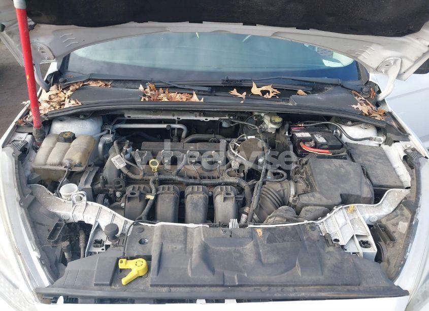 Photo 10 of 2015 Ford Focus S (VIN 1FADP3E27FL259820)