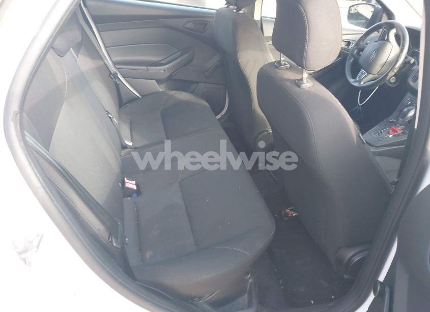 Photo 8 of 2015 Ford Focus S (VIN 1FADP3E27FL259820)