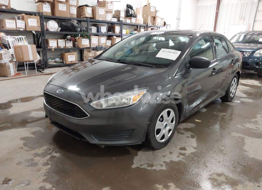 Photo 2 of 2015 Ford Focus S (VIN 1FADP3E27FL313990)
