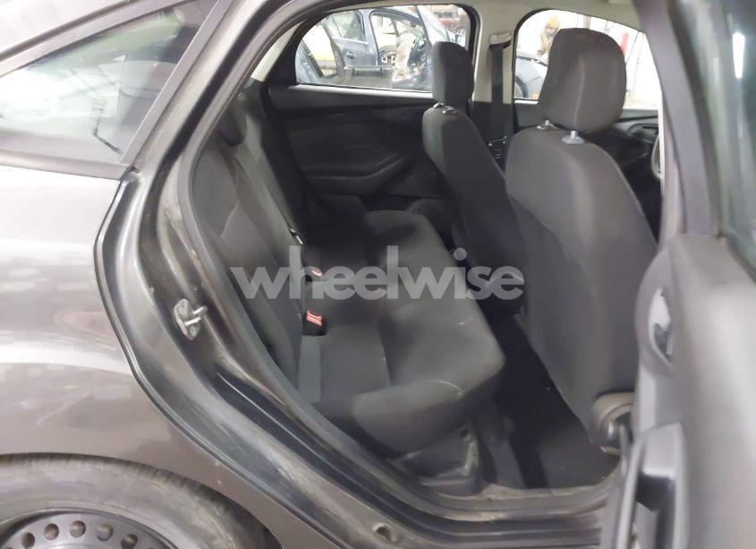 Photo 8 of 2015 Ford Focus S (VIN 1FADP3E27FL313990)