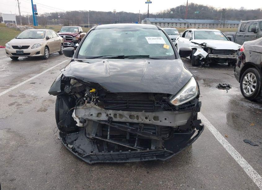 Photo 13 of 2015 Ford Focus S (VIN 1FADP3E27FL346262)