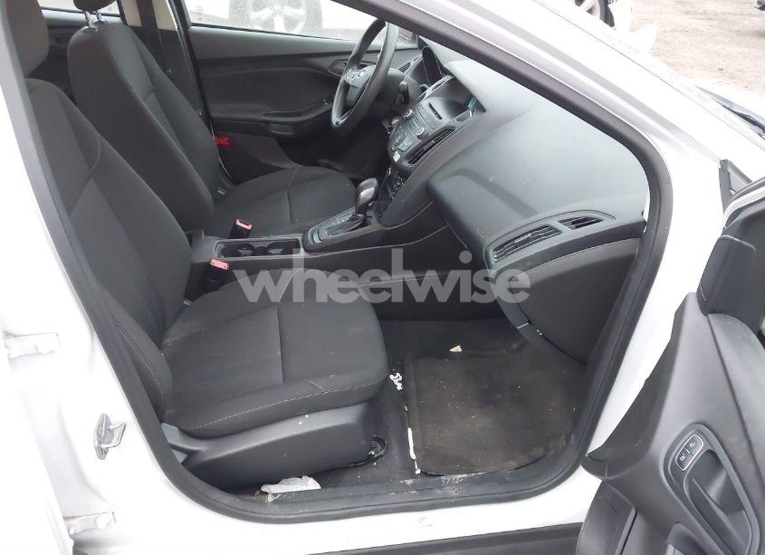 Photo 5 of 2016 Ford Focus S (VIN 1FADP3E27GL240542)