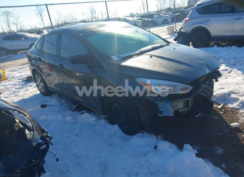 2016 Ford Focus S (VIN 1FADP3E27GL248883) main photo