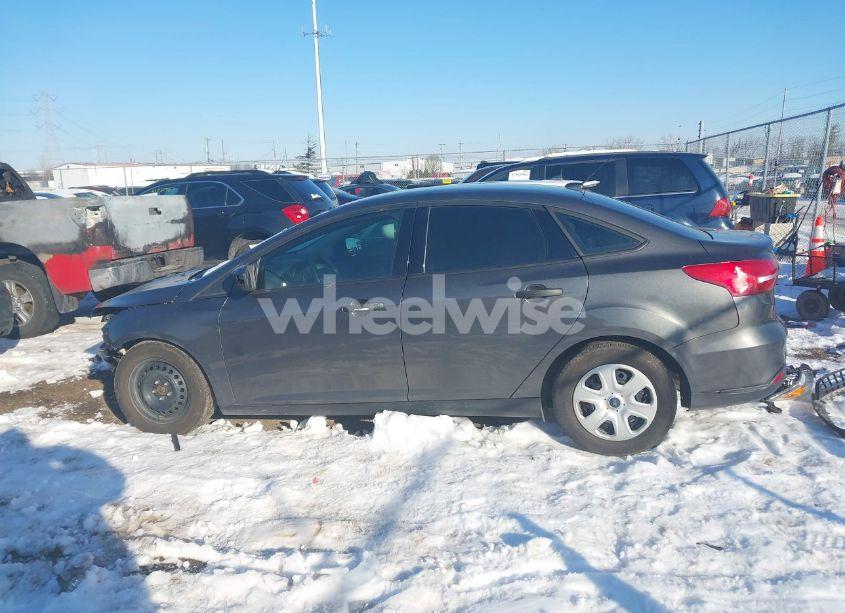 Photo 15 of 2016 Ford Focus S (VIN 1FADP3E27GL248883)