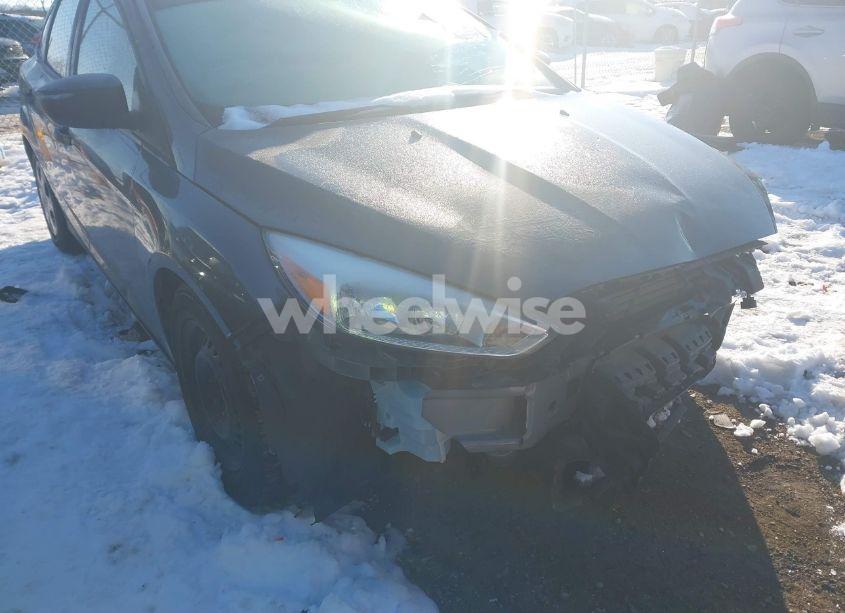 Photo 19 of 2016 Ford Focus S (VIN 1FADP3E27GL248883)