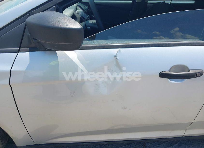 Photo 12 of 2016 Ford Focus S (VIN 1FADP3E27GL266221)