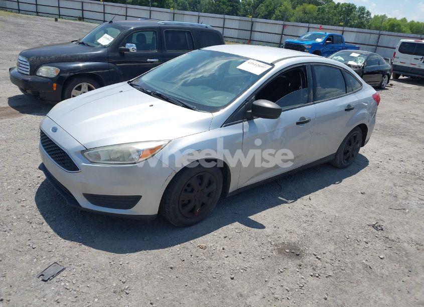 Photo 2 of 2016 Ford Focus S (VIN 1FADP3E27GL266221)