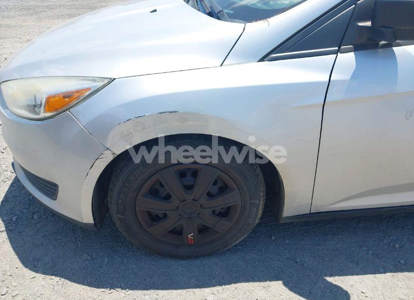 Photo 6 of 2016 Ford Focus S (VIN 1FADP3E27GL266221)