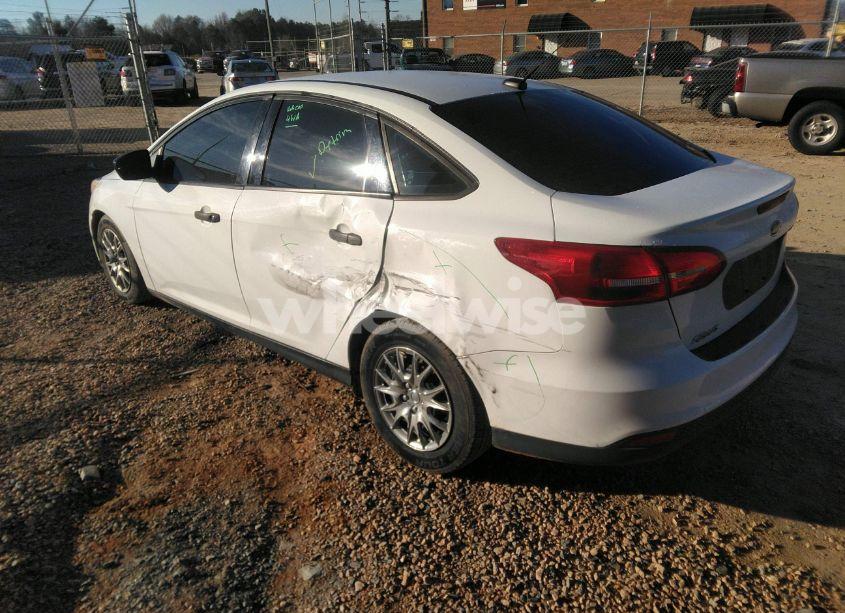 Photo 3 of 2016 Ford Focus S (VIN 1FADP3E27GL266493)