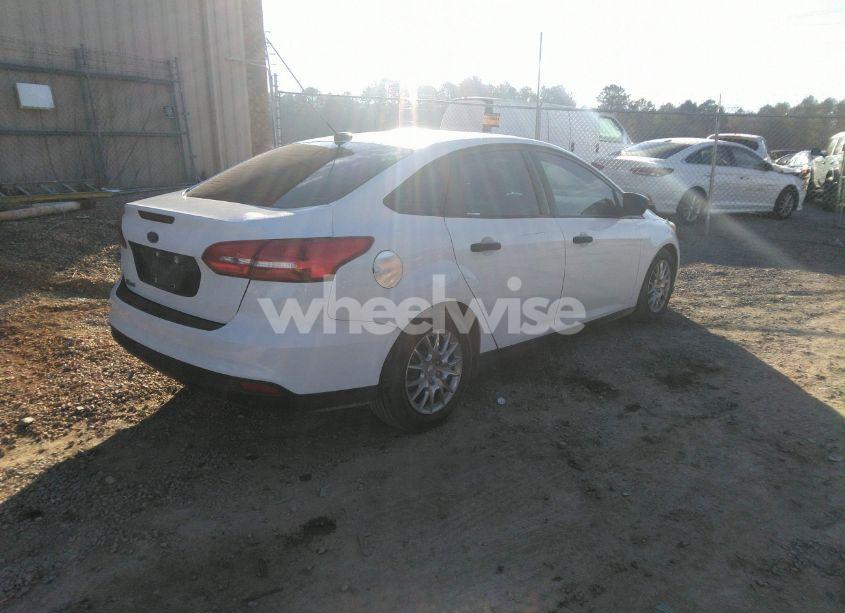 Photo 4 of 2016 Ford Focus S (VIN 1FADP3E27GL266493)