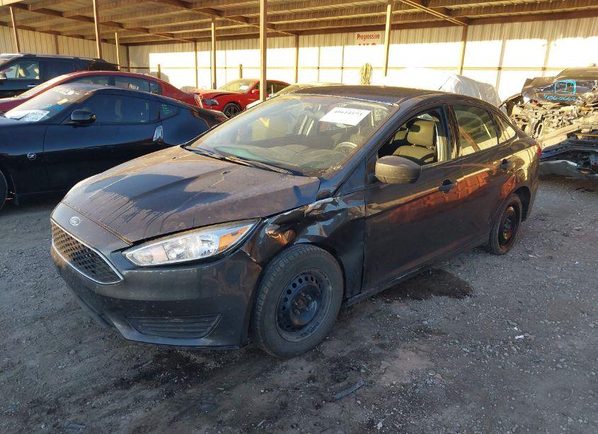 Photo 2 of 2017 Ford Focus S (VIN 1FADP3E27HL214296)