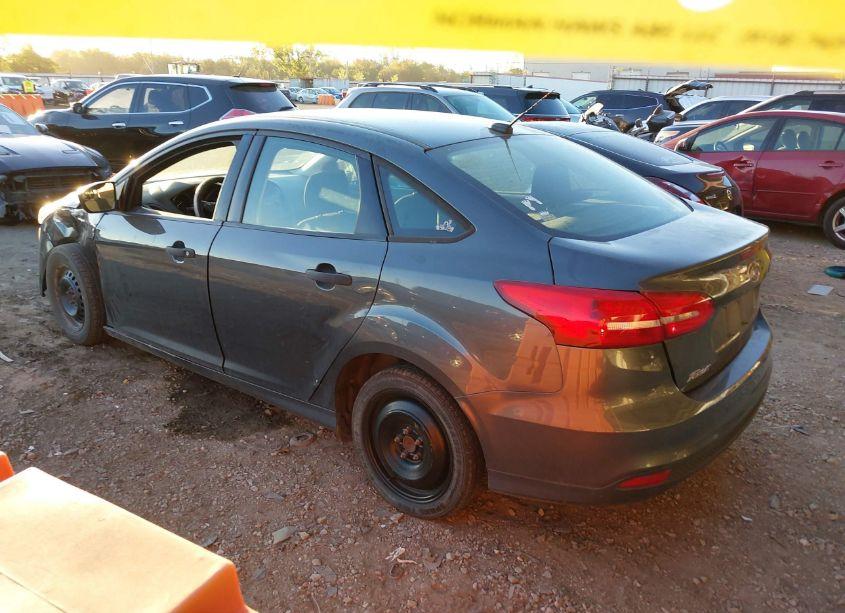 Photo 3 of 2017 Ford Focus S (VIN 1FADP3E27HL214296)