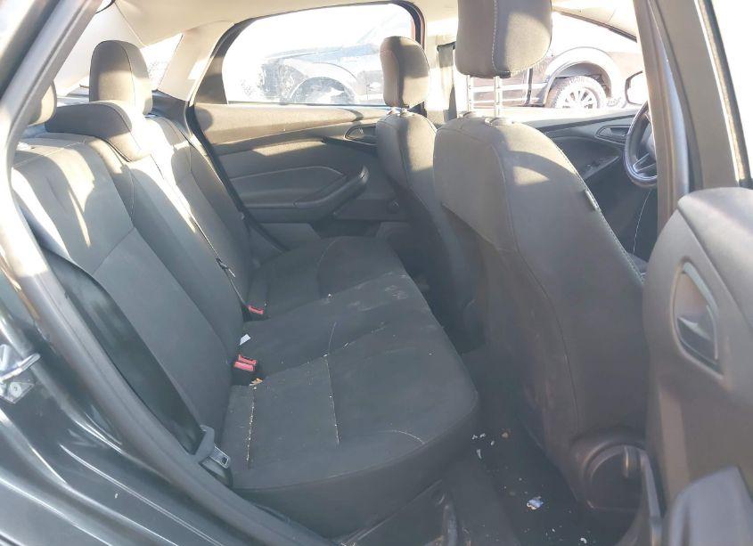 Photo 8 of 2017 Ford Focus S (VIN 1FADP3E27HL214296)