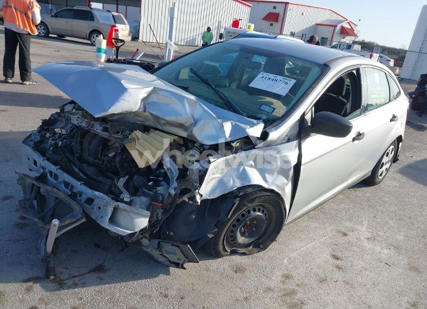 Photo 2 of 2017 Ford Focus S (VIN 1FADP3E27HL229803)