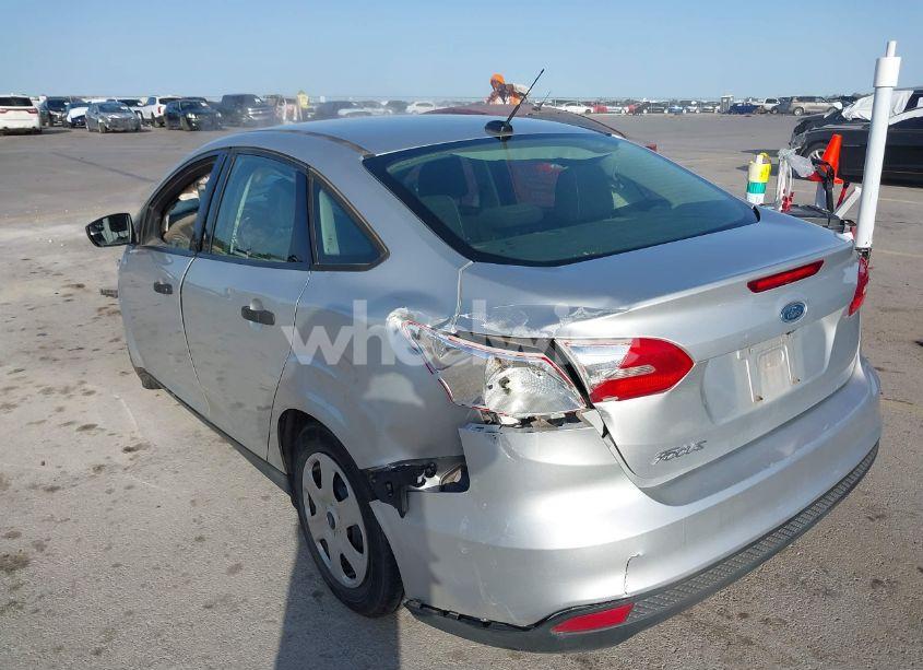 Photo 3 of 2017 Ford Focus S (VIN 1FADP3E27HL229803)