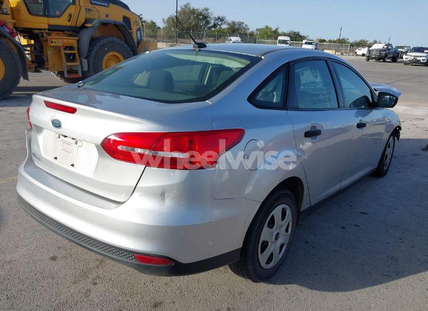 Photo 4 of 2017 Ford Focus S (VIN 1FADP3E27HL229803)