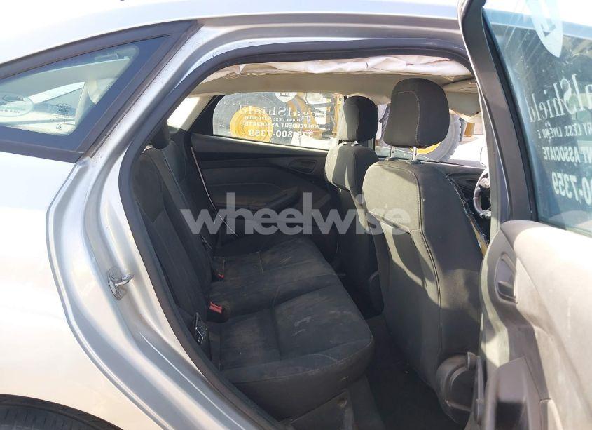 Photo 8 of 2017 Ford Focus S (VIN 1FADP3E27HL229803)