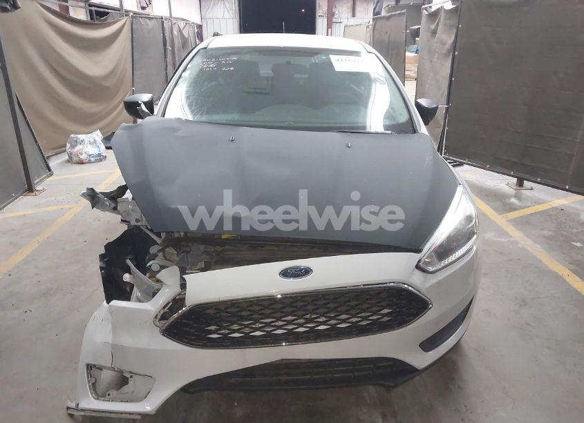 Photo 13 of 2017 Ford Focus S (VIN 1FADP3E27HL230613)