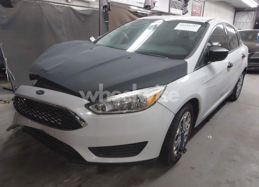 Photo 2 of 2017 Ford Focus S (VIN 1FADP3E27HL230613)