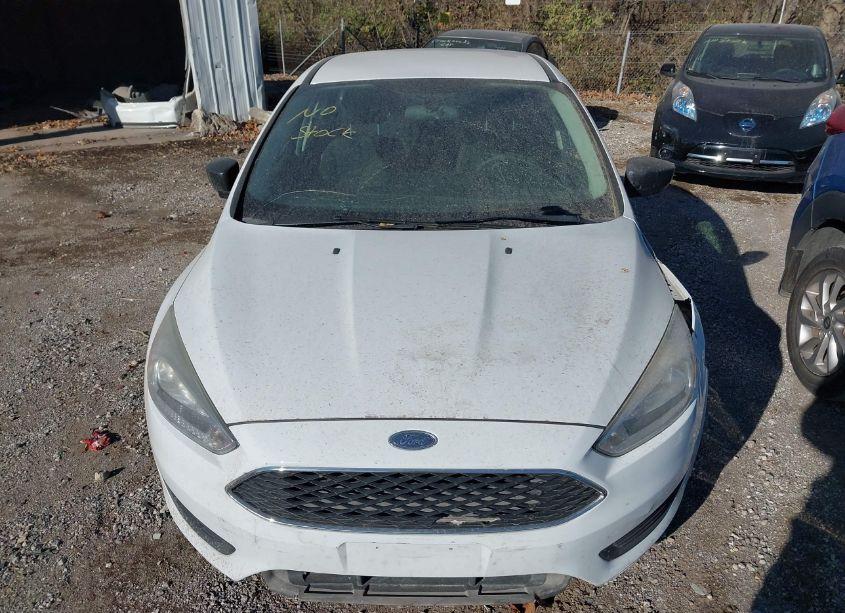 Photo 12 of 2017 Ford Focus S (VIN 1FADP3E27HL256886)