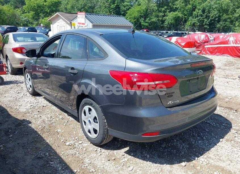 Photo 3 of 2017 Ford Focus S (VIN 1FADP3E27HL348287)