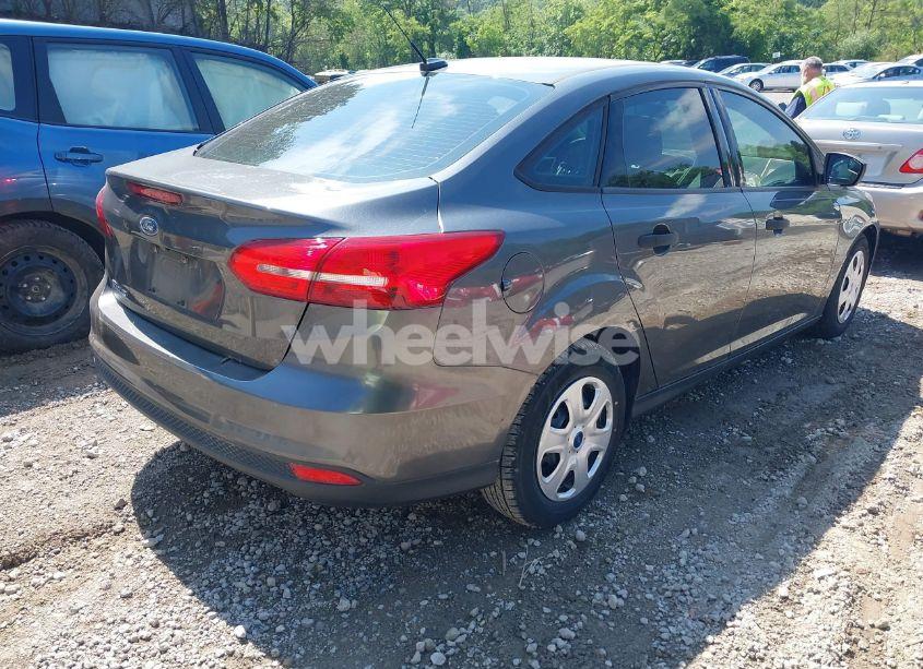 Photo 4 of 2017 Ford Focus S (VIN 1FADP3E27HL348287)