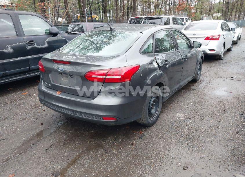 Photo 4 of 2018 Ford Focus S (VIN 1FADP3E27JL215177)