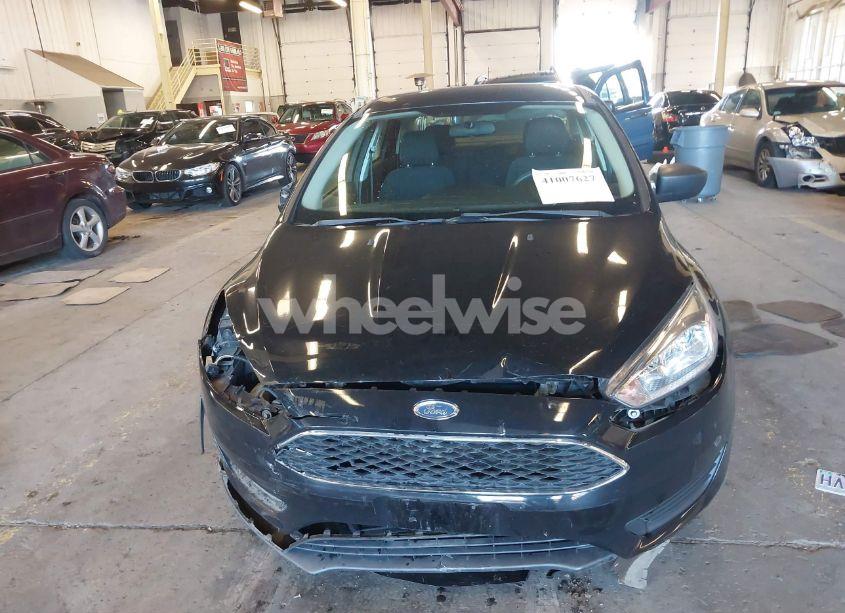 Photo 12 of 2018 Ford Focus S (VIN 1FADP3E27JL313643)