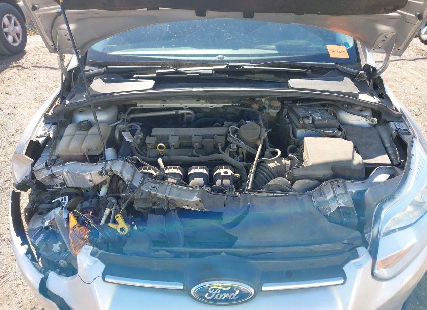 Photo 10 of 2013 Ford Focus S (VIN 1FADP3E28DL380420)