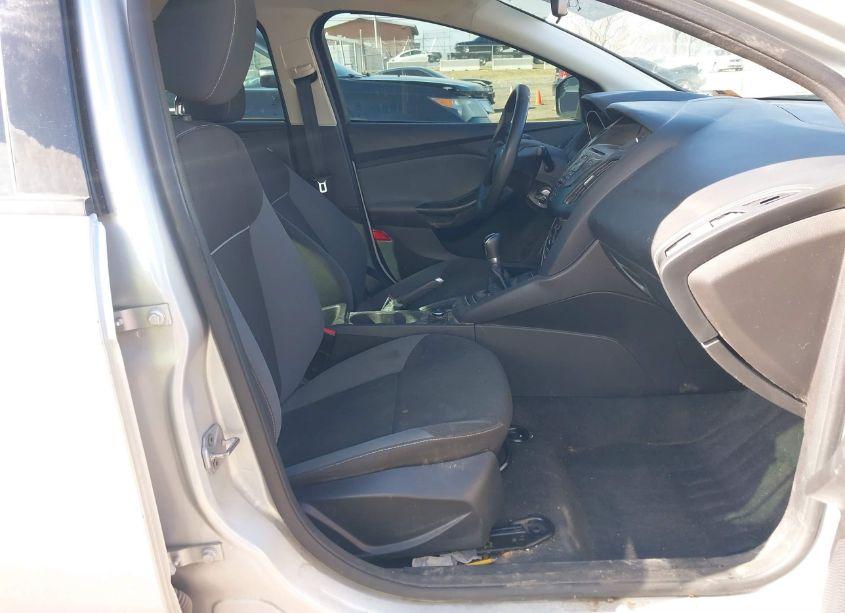 Photo 5 of 2013 Ford Focus S (VIN 1FADP3E28DL380420)