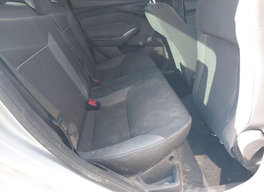 Photo 8 of 2013 Ford Focus S (VIN 1FADP3E28DL380420)