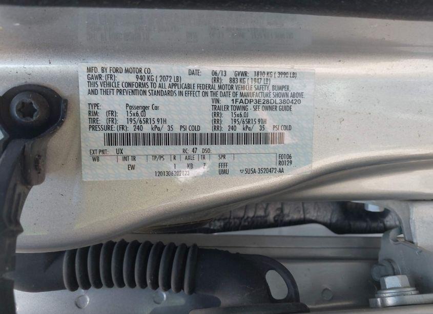 Photo 9 of 2013 Ford Focus S (VIN 1FADP3E28DL380420)