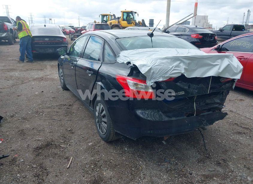 Photo 3 of 2014 Ford Focus S (VIN 1FADP3E28EL216831)