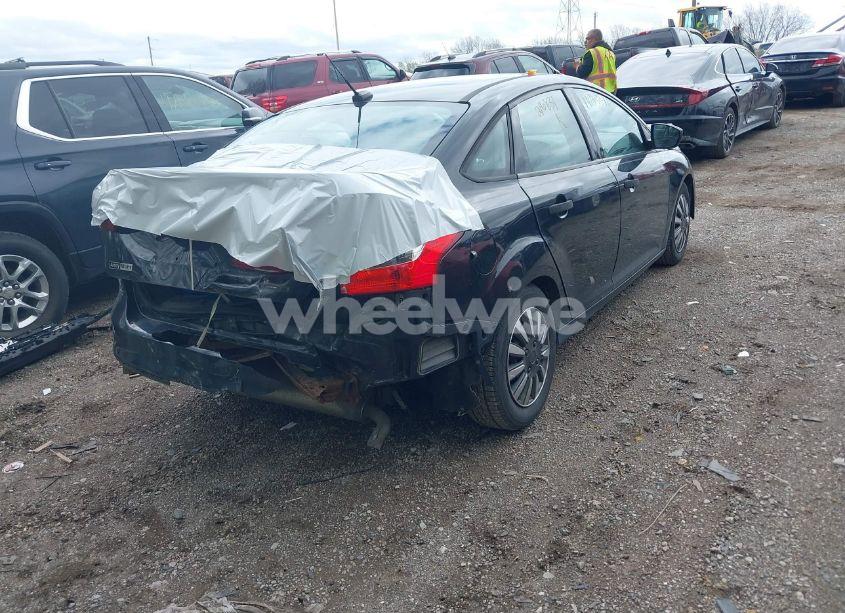 Photo 4 of 2014 Ford Focus S (VIN 1FADP3E28EL216831)