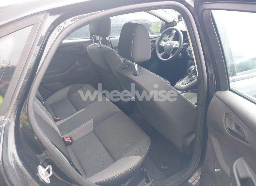 Photo 8 of 2014 Ford Focus S (VIN 1FADP3E28EL216831)