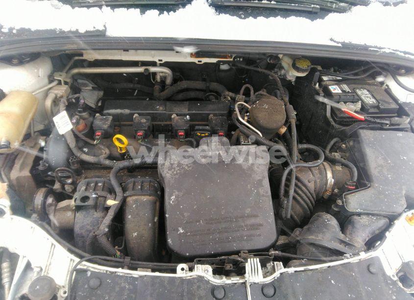 Photo 10 of 2014 Ford Focus S (VIN 1FADP3E28EL439323)