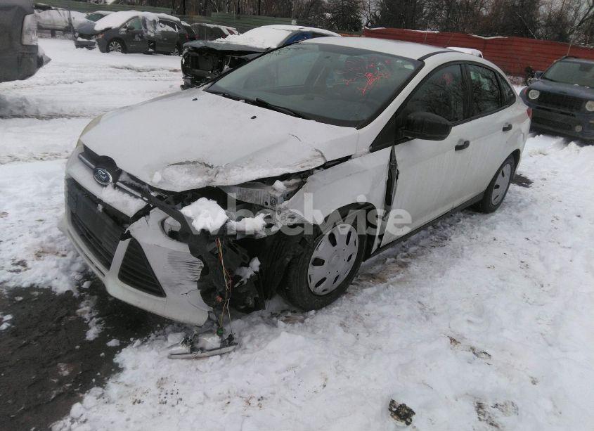 Photo 2 of 2014 Ford Focus S (VIN 1FADP3E28EL439323)