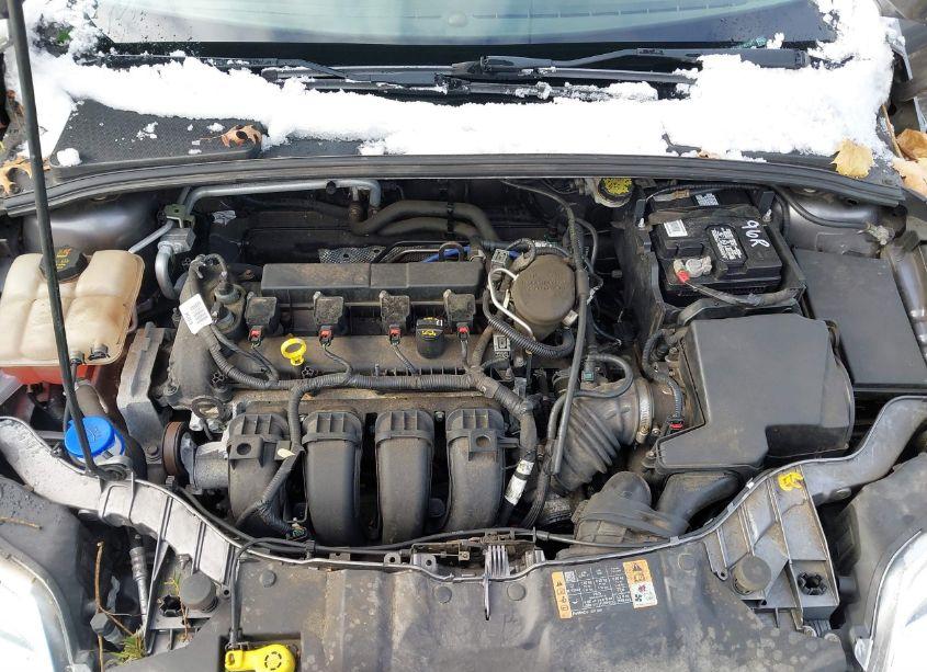 Photo 10 of 2014 Ford Focus S (VIN 1FADP3E28EL462391)