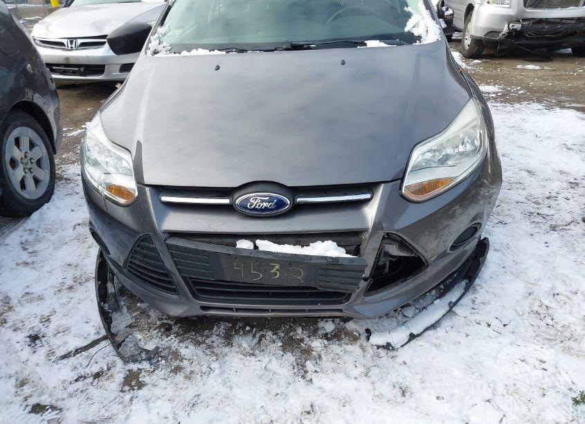 Photo 14 of 2014 Ford Focus S (VIN 1FADP3E28EL462391)