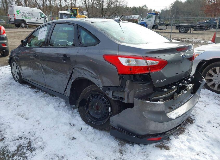 Photo 3 of 2014 Ford Focus S (VIN 1FADP3E28EL462391)